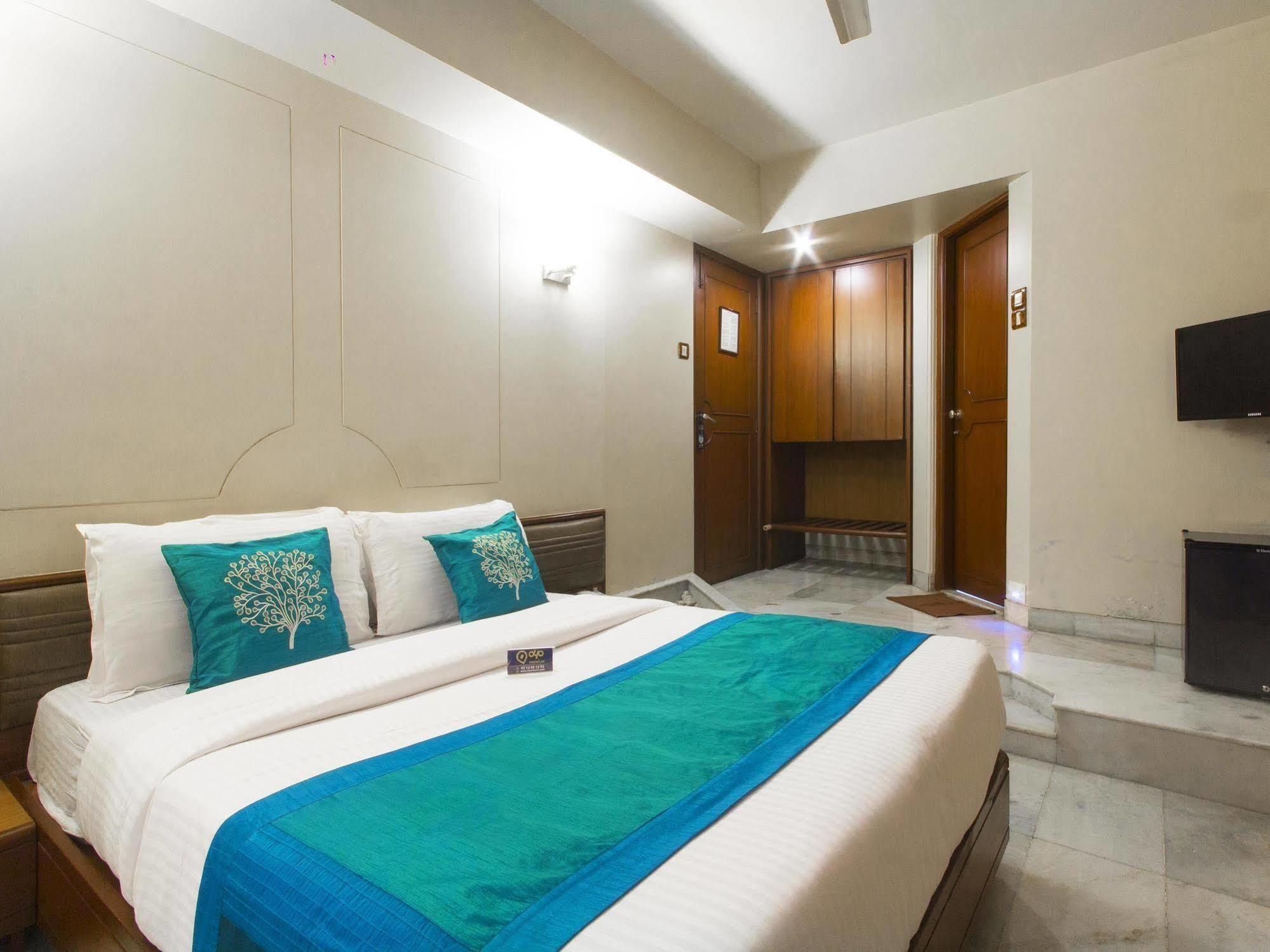 Hotel Ashray International, Sion - Near Bkc Mumbai  Buitenkant foto