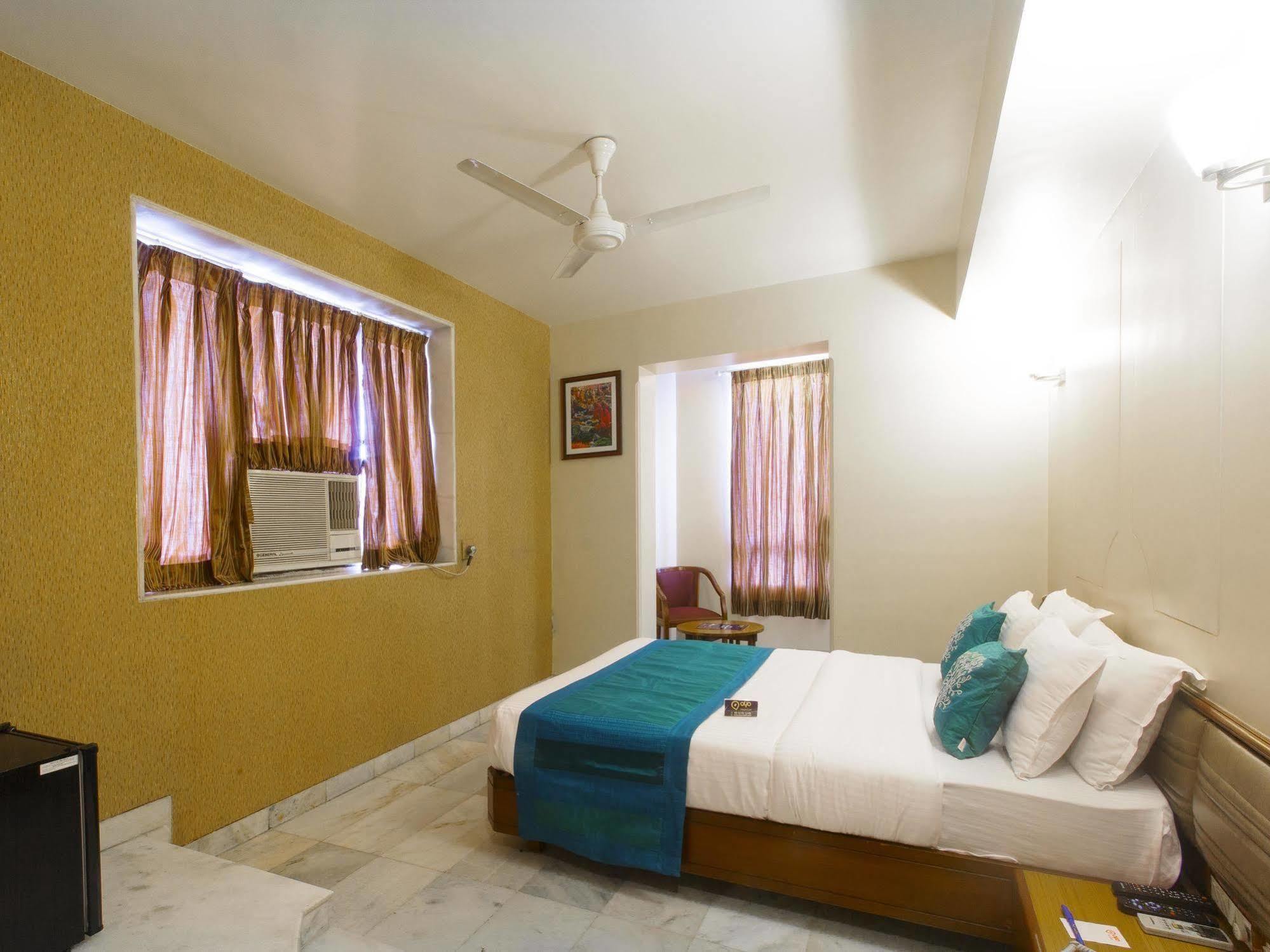 Hotel Ashray International, Sion - Near Bkc Mumbai  Buitenkant foto