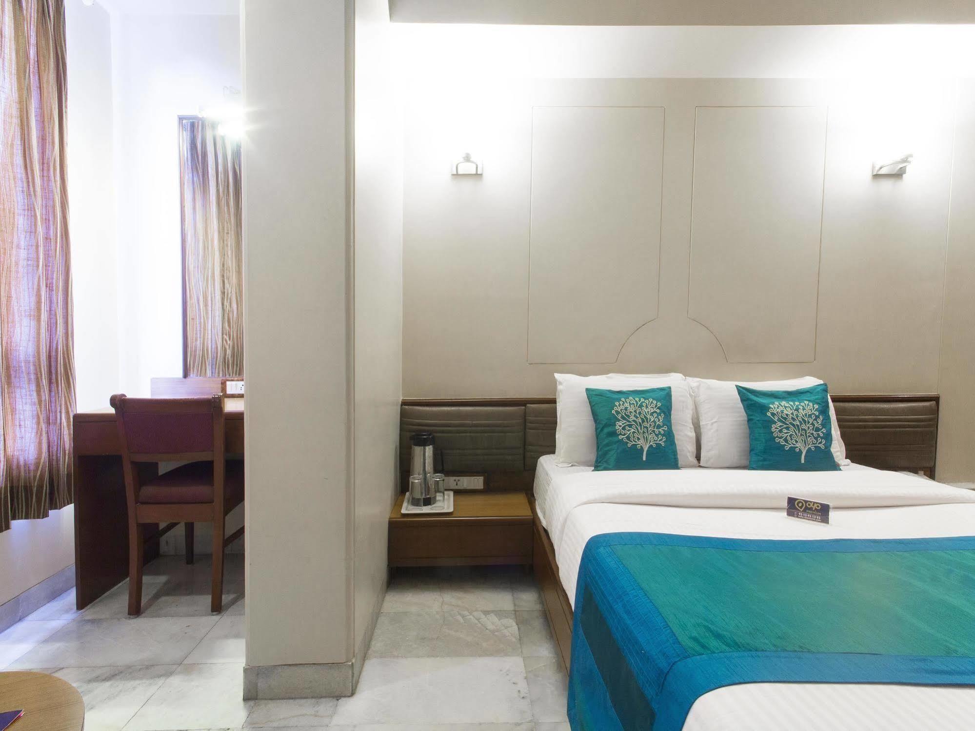 Hotel Ashray International, Sion - Near Bkc Mumbai  Buitenkant foto