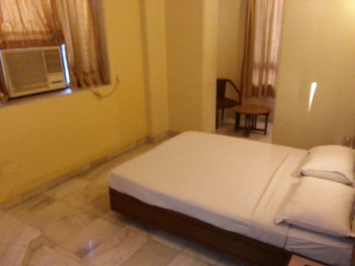 Hotel Ashray International, Sion - Near Bkc Mumbai  Buitenkant foto