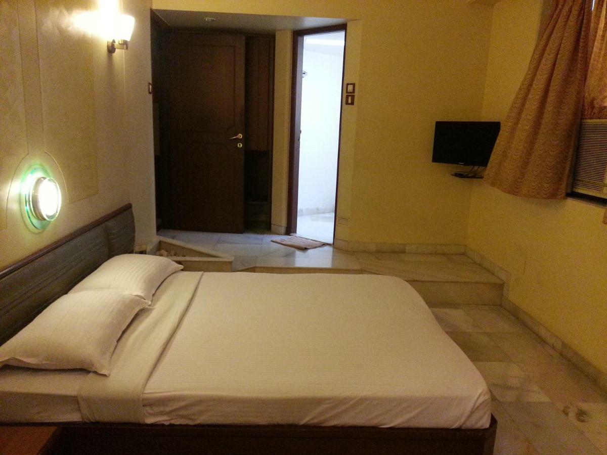 Hotel Ashray International, Sion - Near Bkc Mumbai  Buitenkant foto